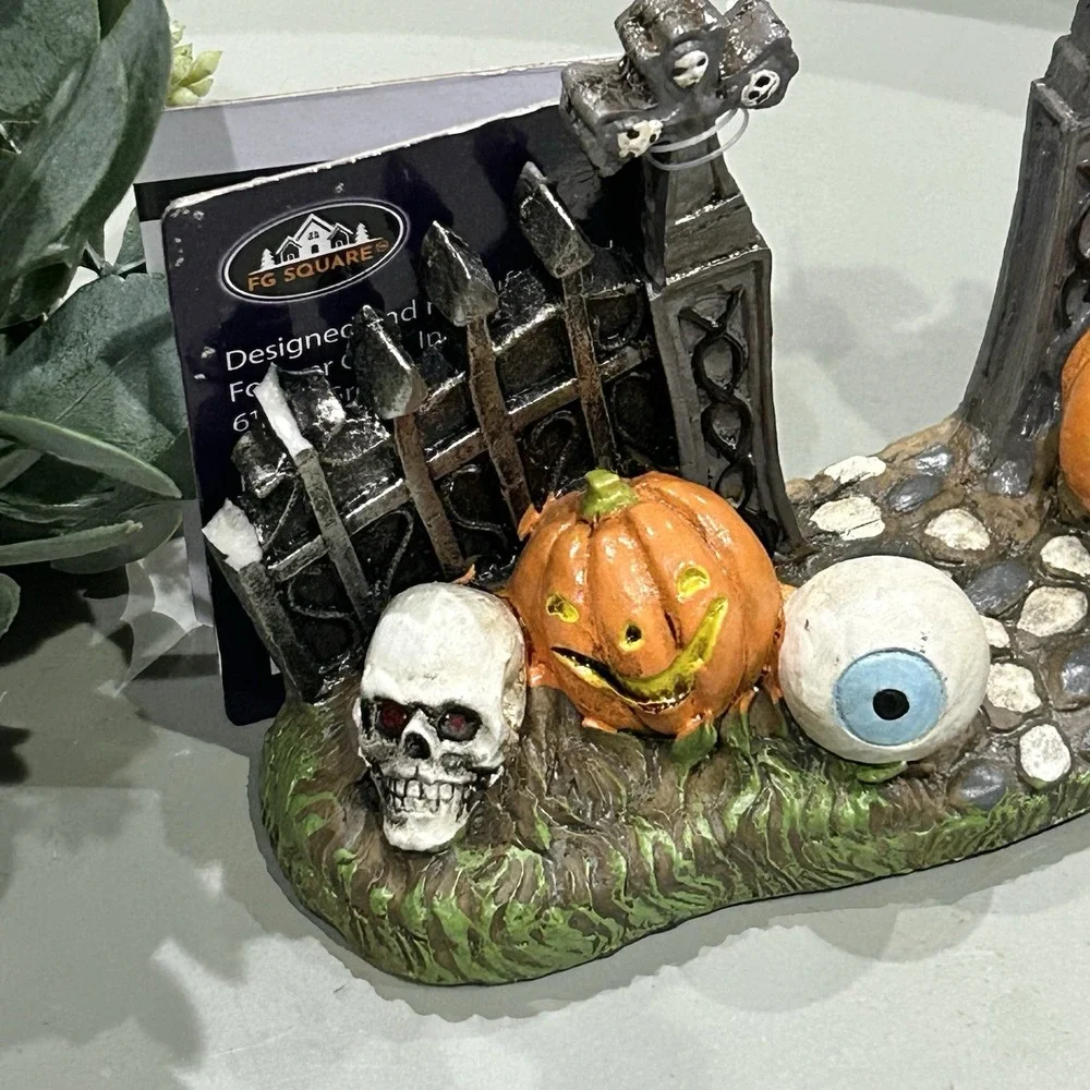 FG Square Halloween Village Spooky Gate New With‎ Tags READ***
